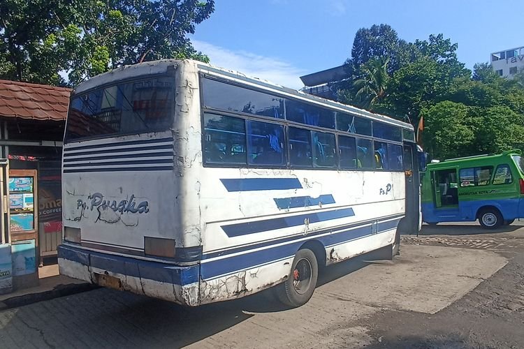 Pusaka, Bis Legendaris Bogor yang Setia Mengantar Penumpang