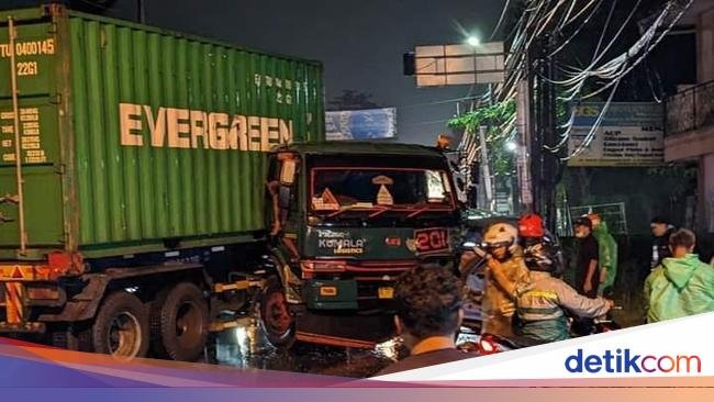 Sopir Angkot Minta Evaluasi Penanganan Angkot Tua di Bogor
